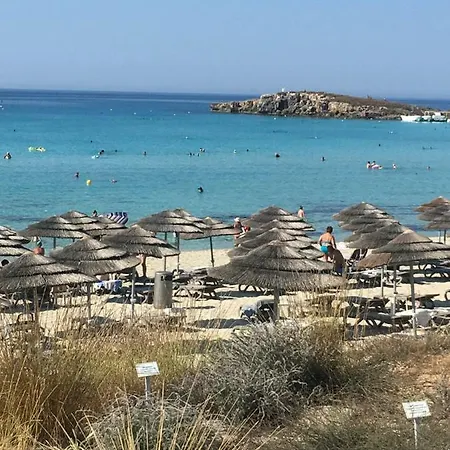 Narcissos 'nissi Beach' C3 Ayía Nápa