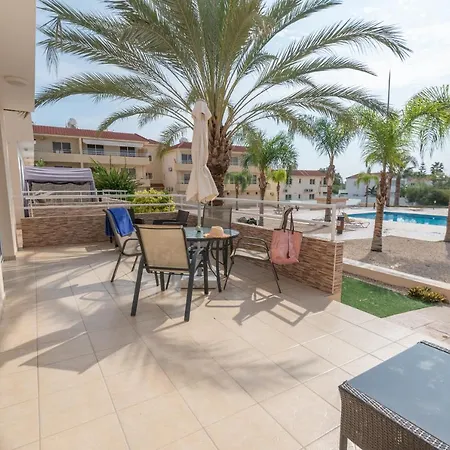 Narcissos 'nissi Beach' C3 איה נאפה