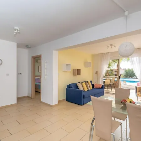 Apartman Narcissos 'nissi Beach' C3 *