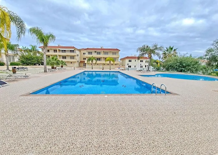 Narcissos 'nissi Beach' C3 * アヤナパ